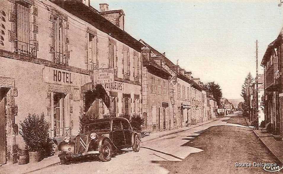19 Lapleau Grande Rue Hotel des Voyageurs.jpg